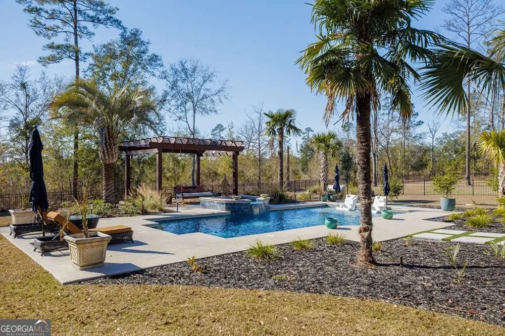 3778 Bear Lake RD Valdosta, GA 31601