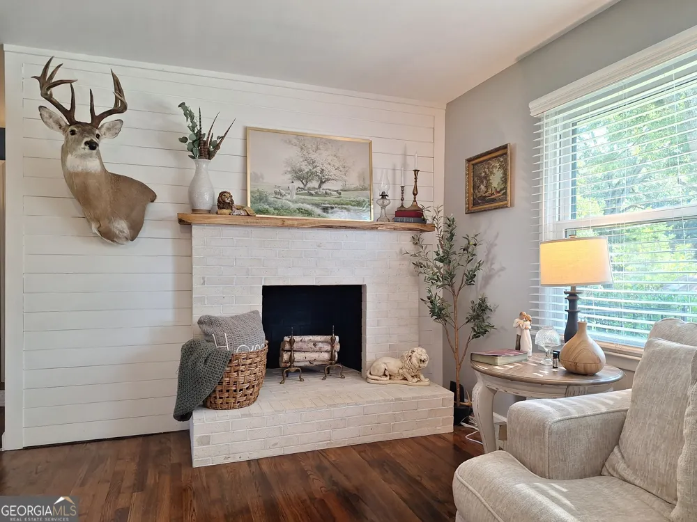 503 Crestview Lane Valley, AL 36854