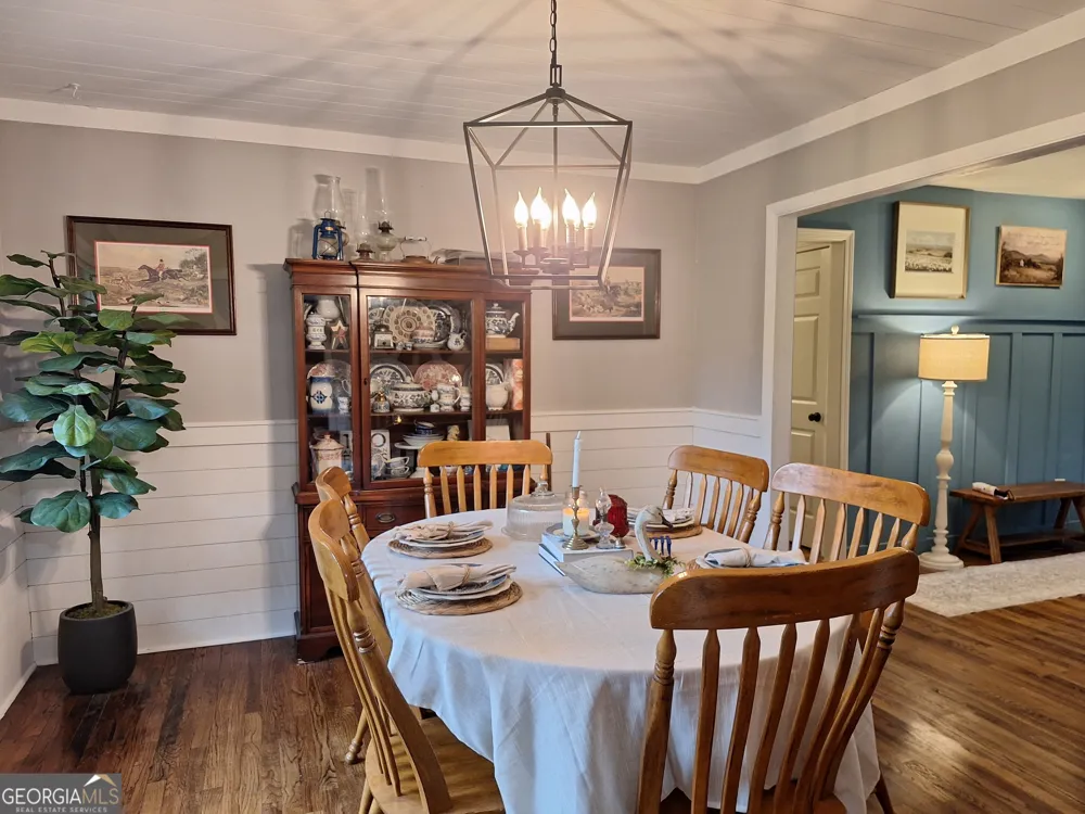 503 Crestview Lane Valley, AL 36854