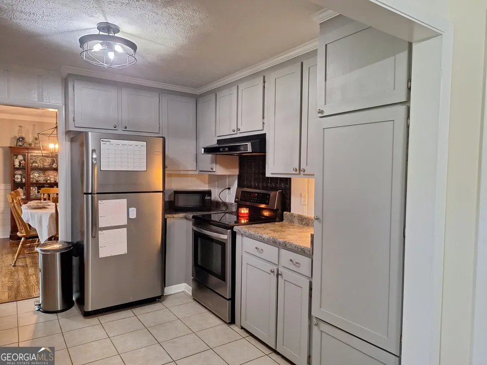 503 Crestview Lane Valley, AL 36854