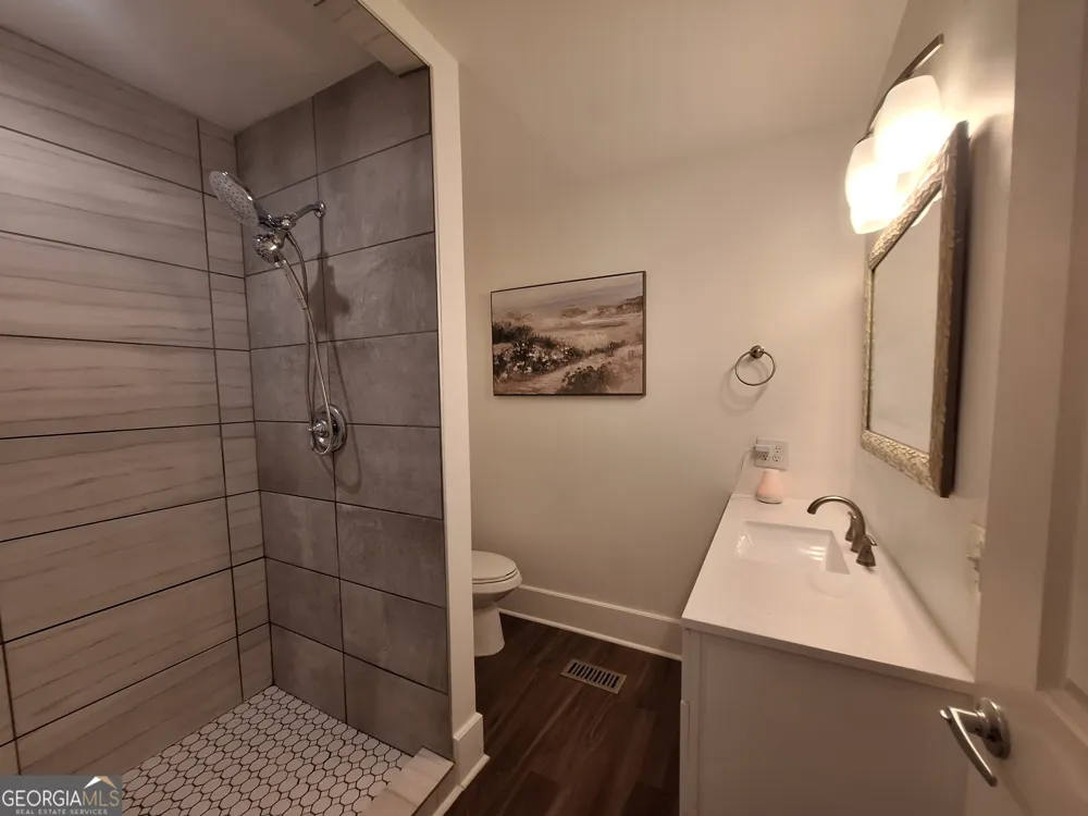 503 Crestview Lane Valley, AL 36854