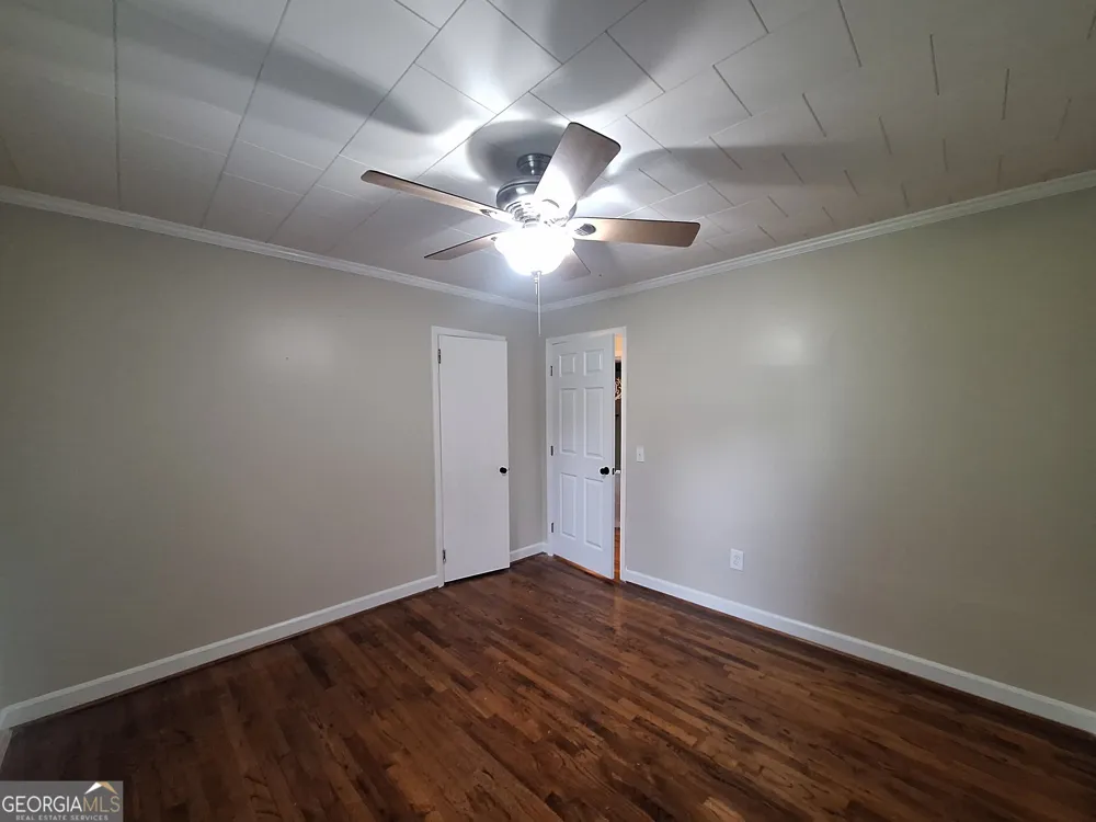 503 Crestview Lane Valley, AL 36854