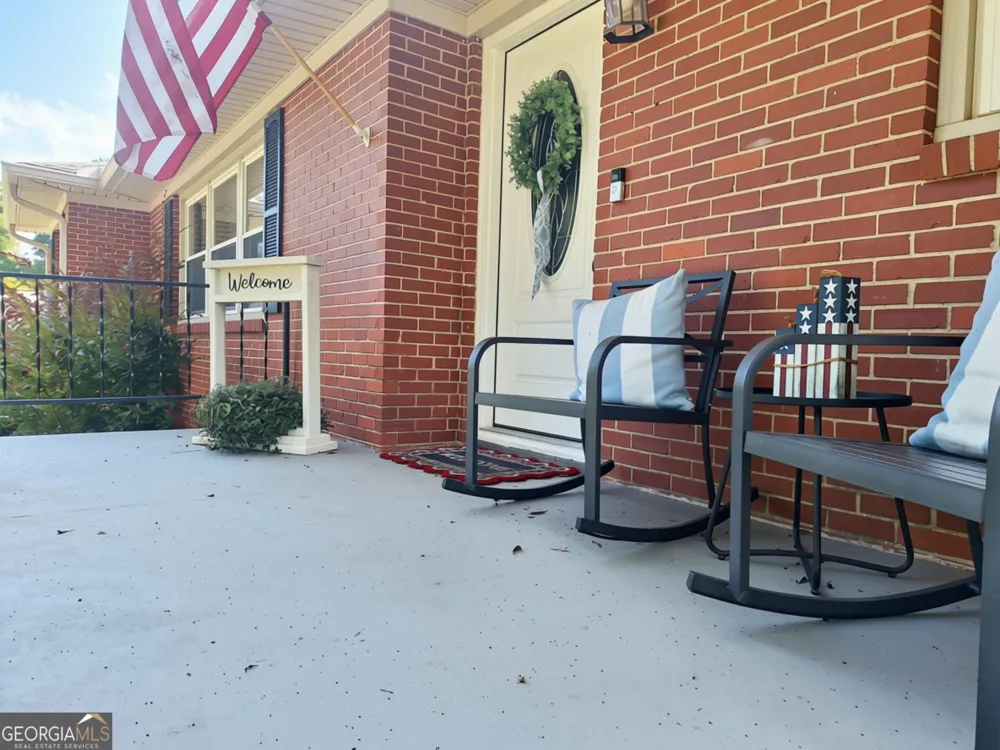 503 Crestview Lane Valley, AL 36854