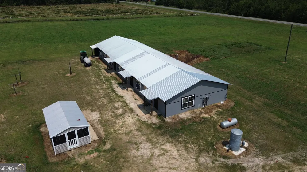 930 Old Surrency RD Baxley, GA 31513