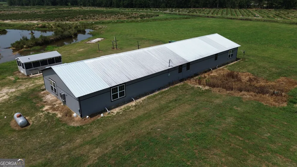 930 Old Surrency RD Baxley, GA 31513