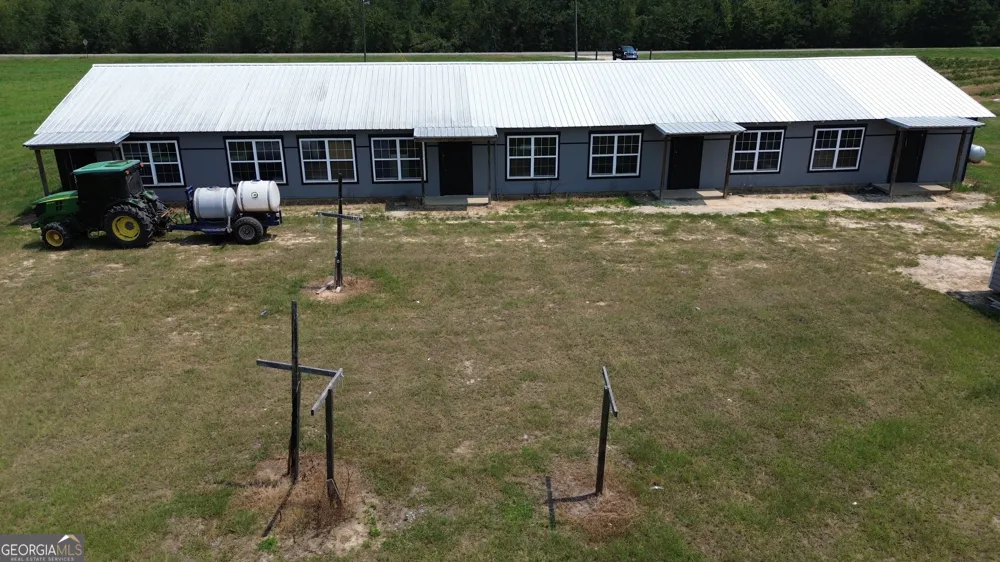 930 Old Surrency RD Baxley, GA 31513