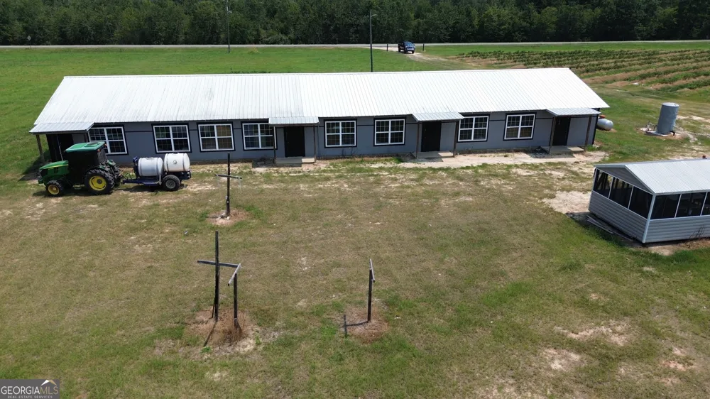 930 Old Surrency RD Baxley, GA 31513