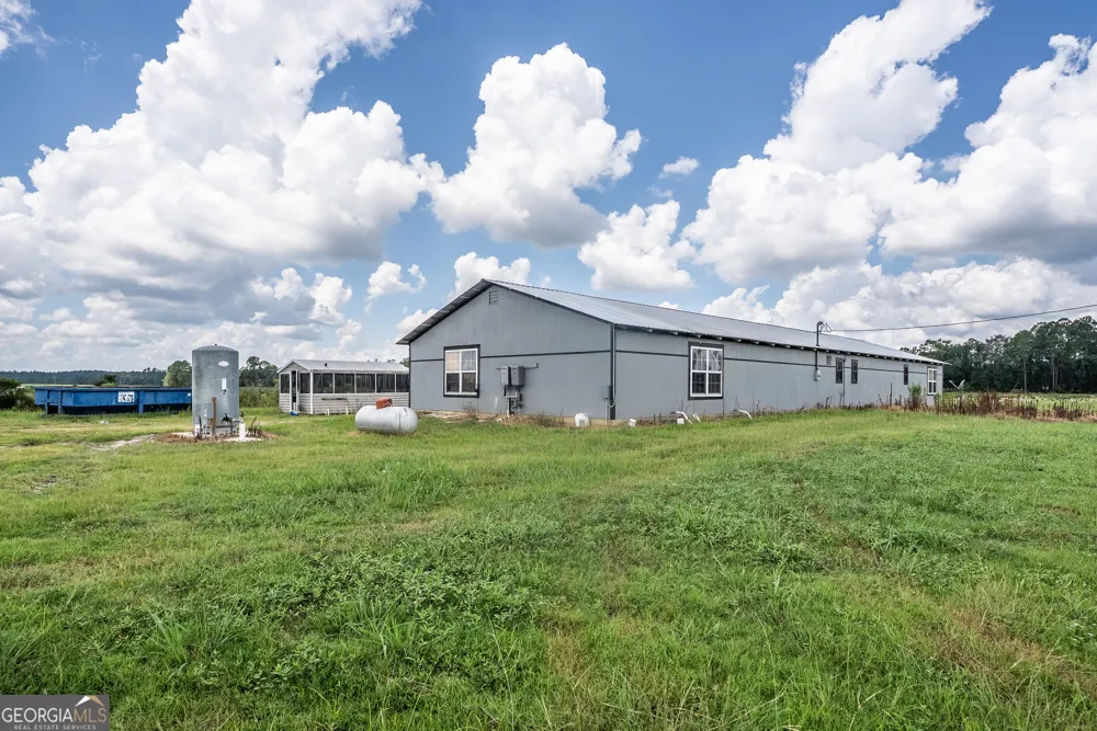 930 Old Surrency RD Baxley, GA 31513