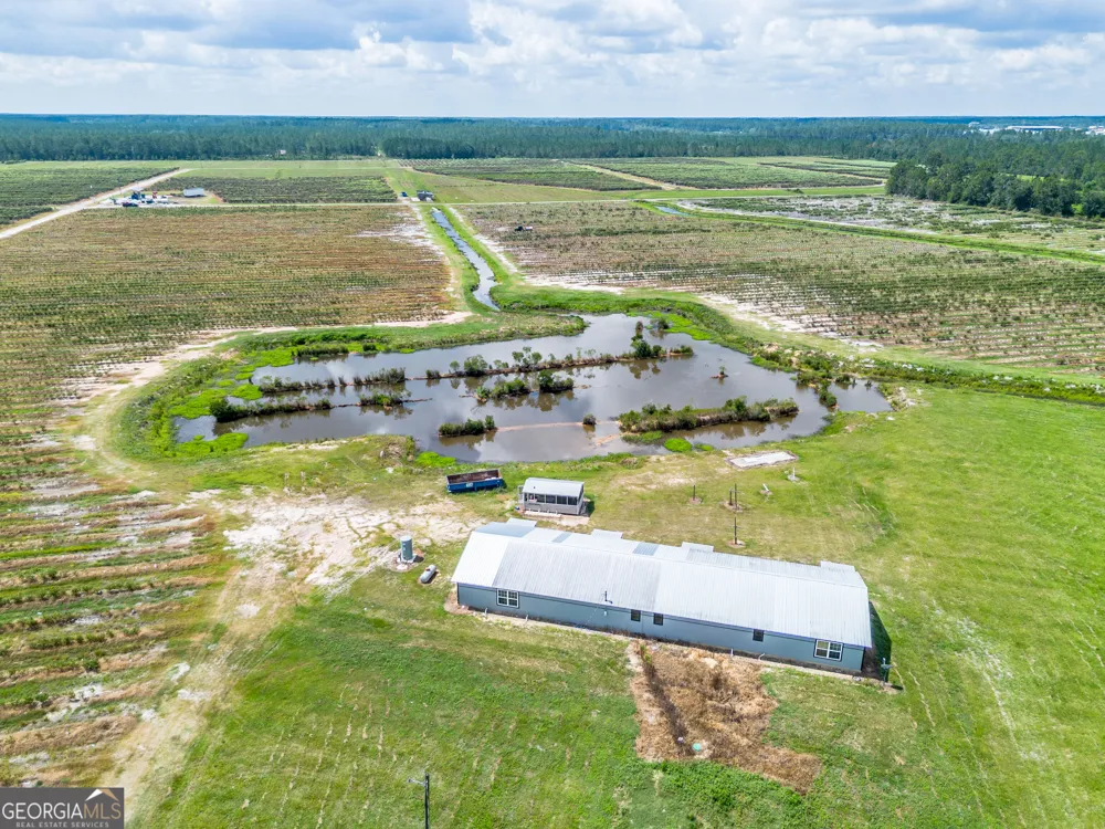 930 Old Surrency RD Baxley, GA 31513