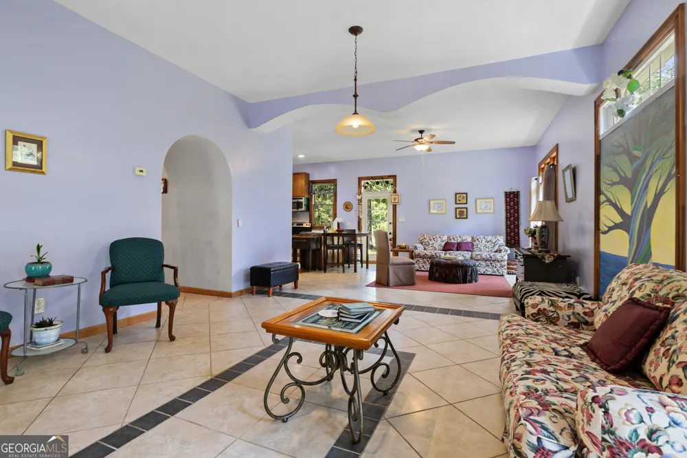 286 Killarney WAY Kingston, GA 30145