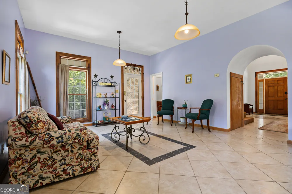 286 Killarney WAY Kingston, GA 30145