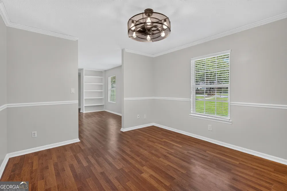 901 Queens CT Hinesville, GA 31313