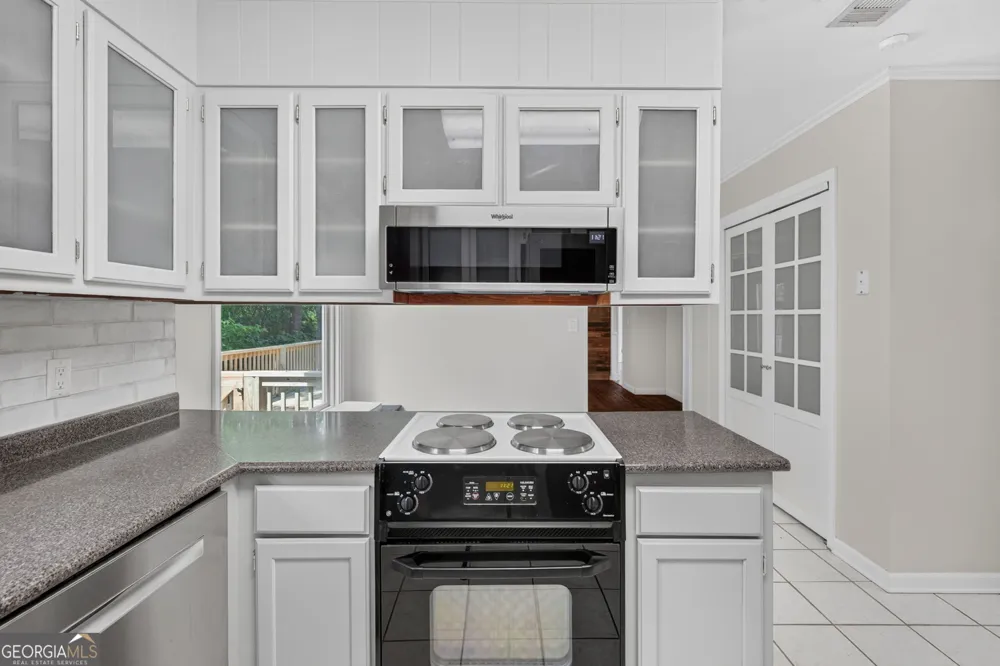 901 Queens CT Hinesville, GA 31313