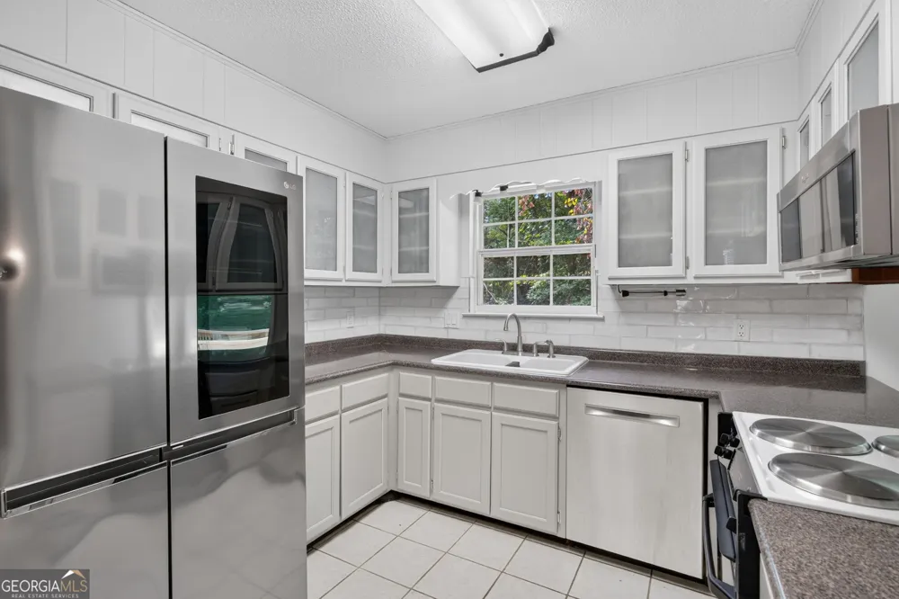 901 Queens CT Hinesville, GA 31313