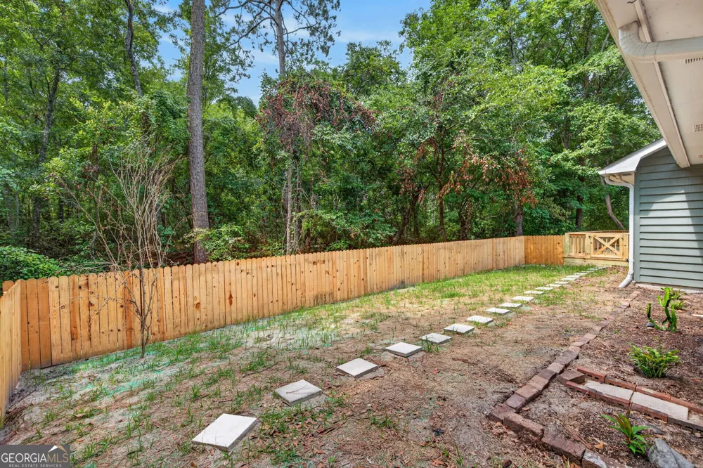 901 Queens CT Hinesville, GA 31313