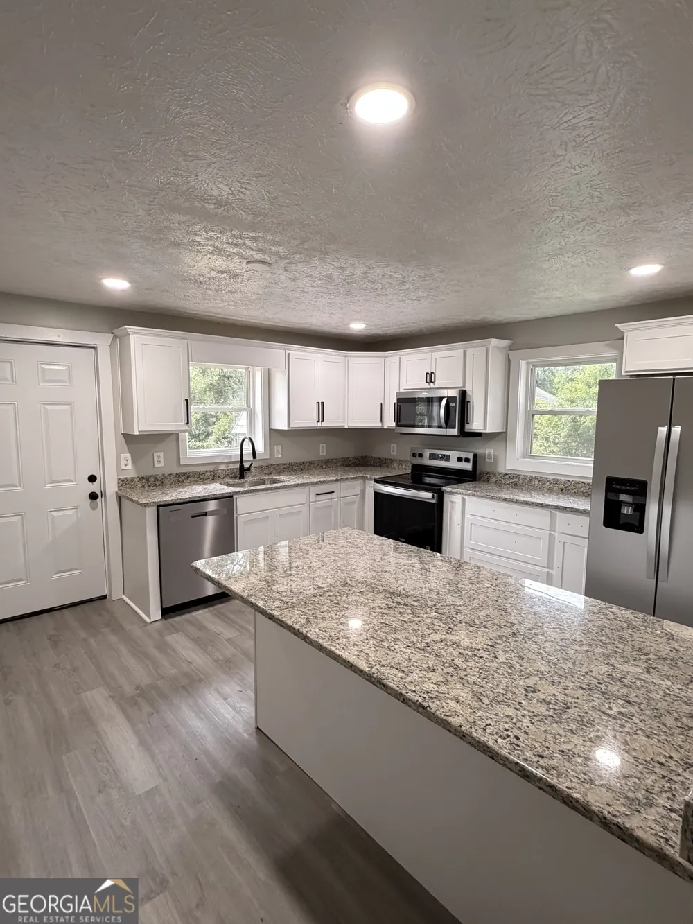 3303 21st AVE Valley, AL 36854