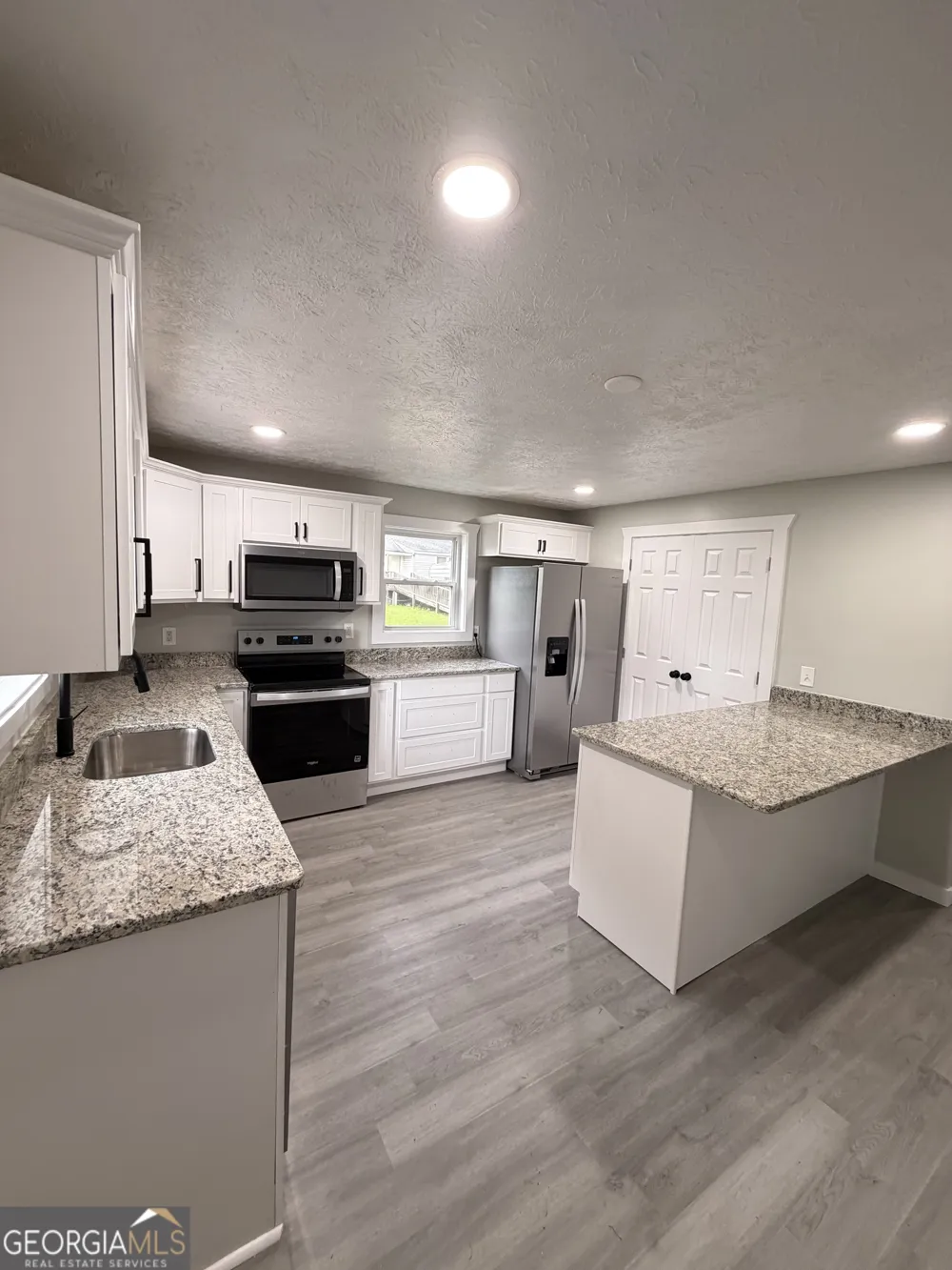 3303 21st AVE Valley, AL 36854