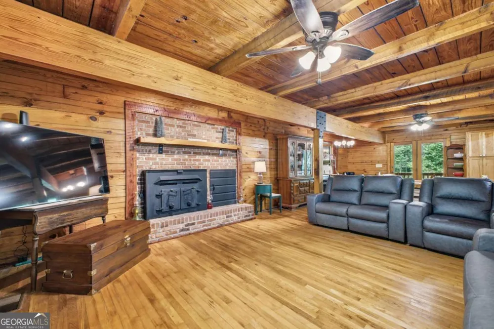 206 Henson RD SW Cave Spring, GA 30124
