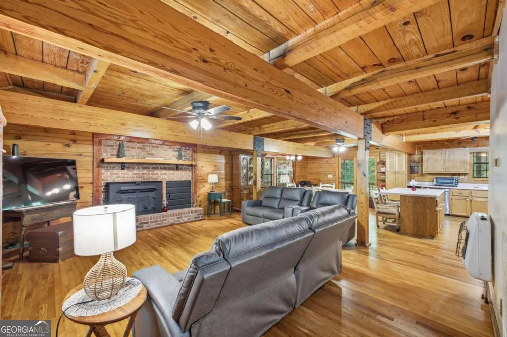 206 Henson RD SW Cave Spring, GA 30124