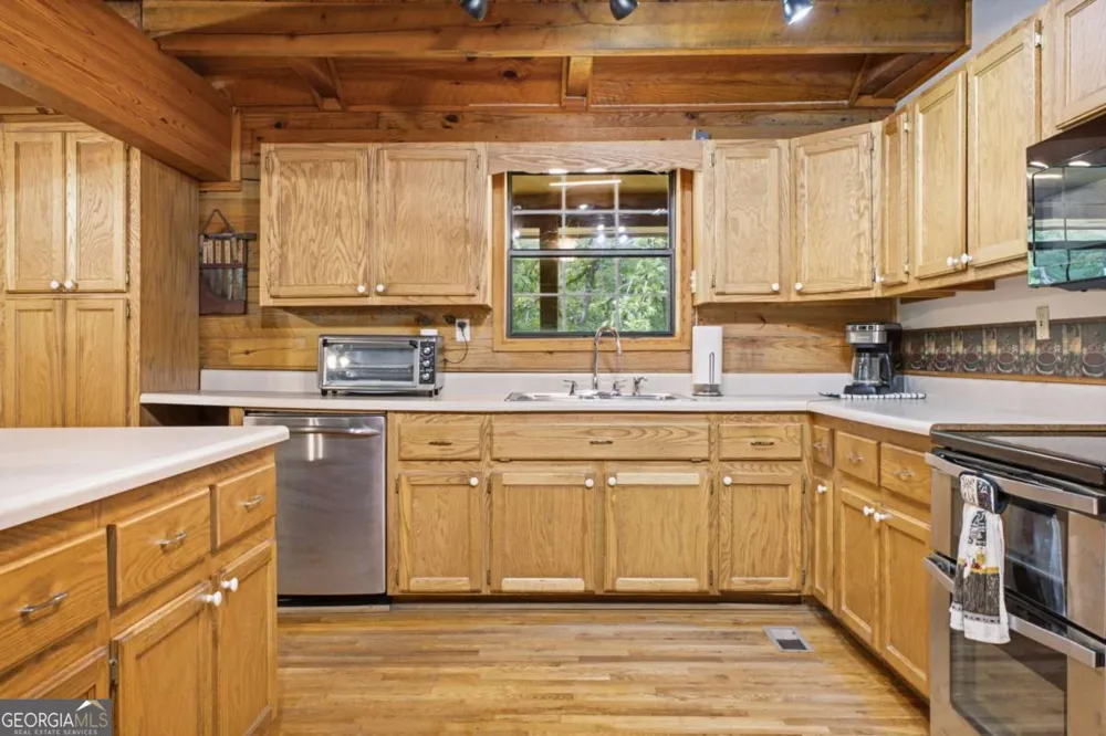 206 Henson RD SW Cave Spring, GA 30124