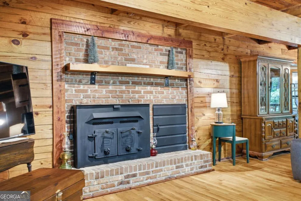 206 Henson RD SW Cave Spring, GA 30124