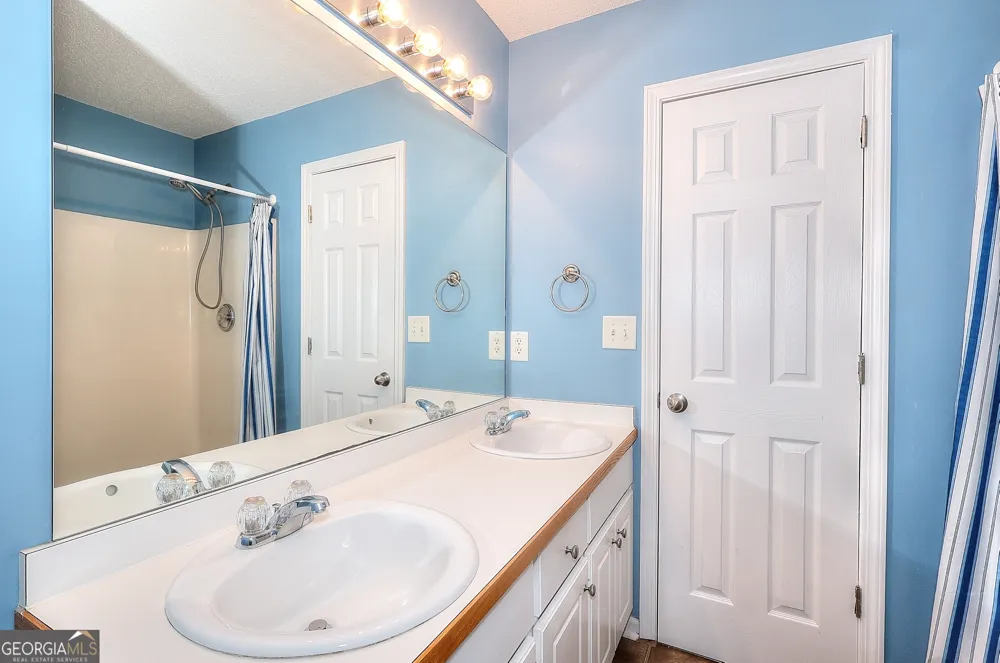 1439 Princeton DR Statham, GA 30666