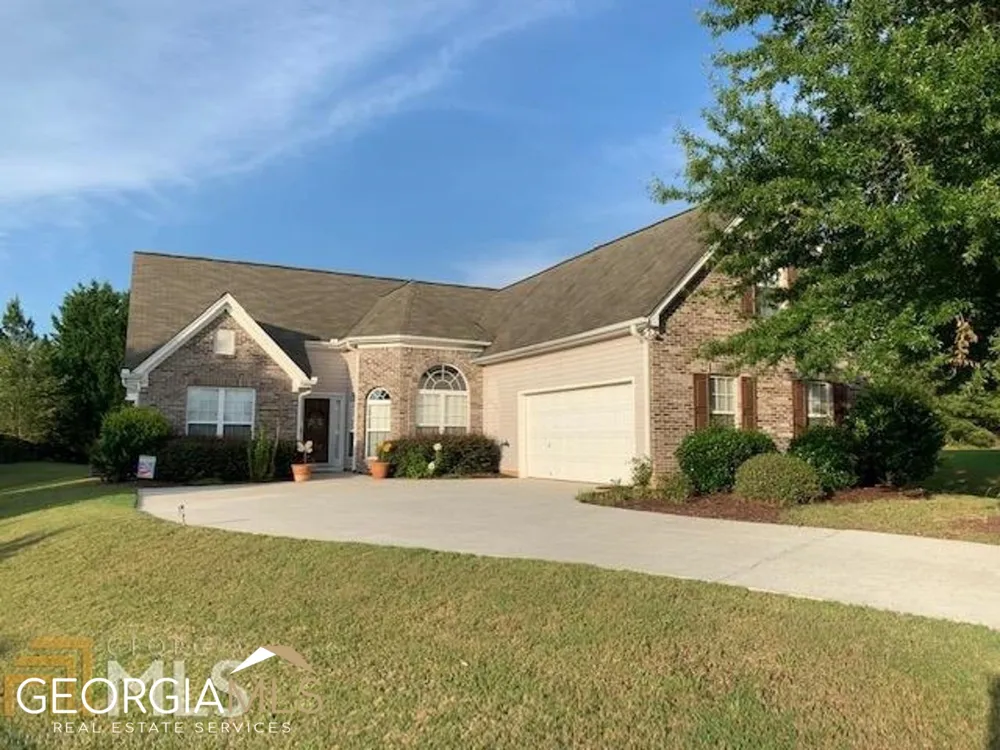 3816 Landing TER Loganville, GA 30052