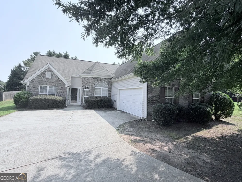 3816 Landing TER Loganville, GA 30052
