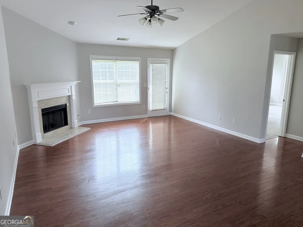 3816 Landing TER Loganville, GA 30052