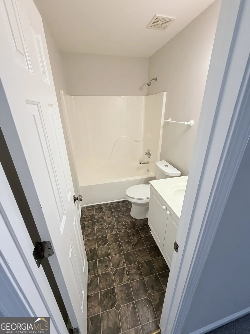 3816 Landing TER Loganville, GA 30052
