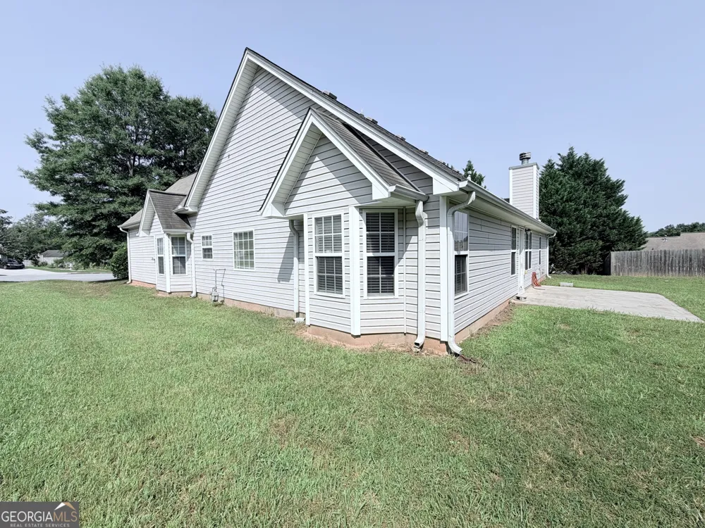 3816 Landing TER Loganville, GA 30052