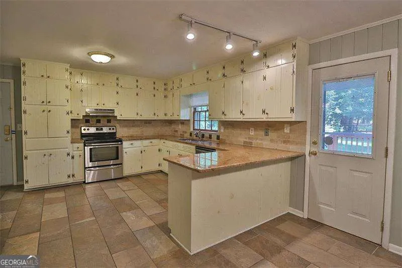 3197 Alberta LN Tucker, GA 30084