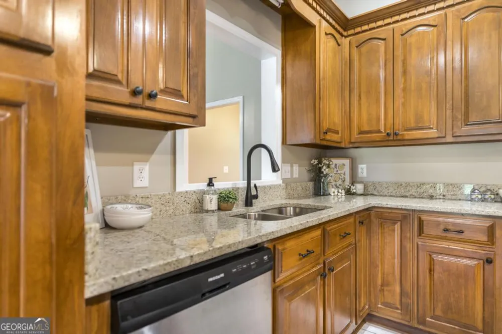 327 Audrey WAY Kathleen, GA 31047