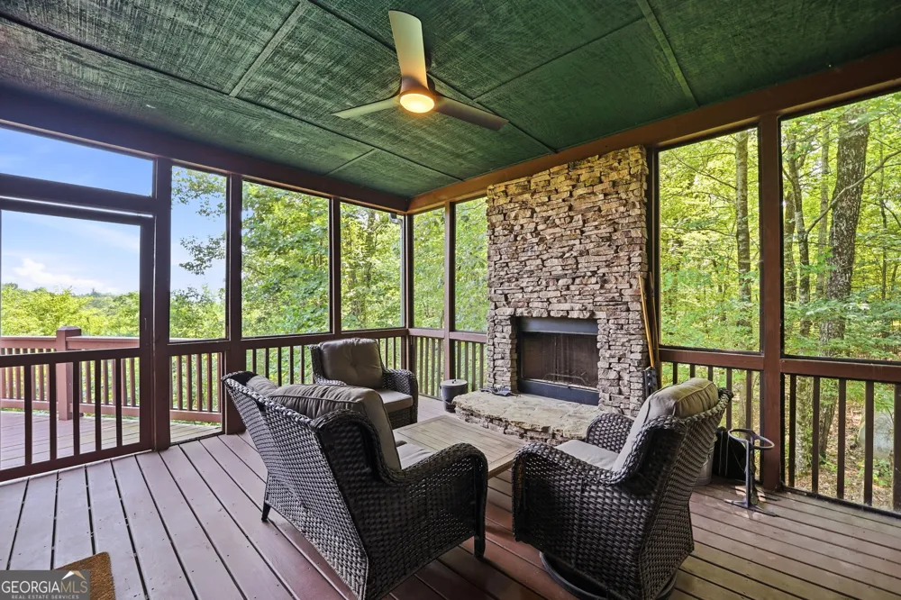 189 Trails End Ridge Ellijay, GA 30540