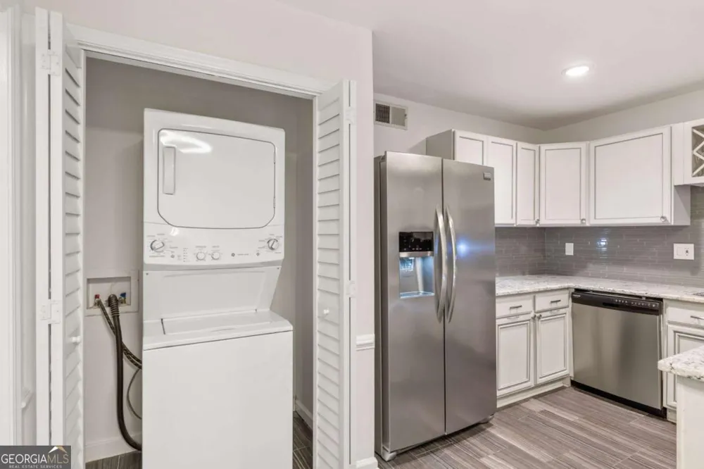 167 Maribeau SQ Atlanta, GA 30327