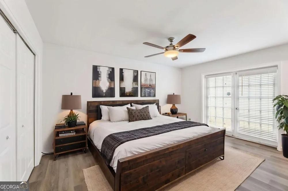 167 Maribeau SQ Atlanta, GA 30327