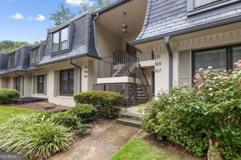 167 Maribeau SQ