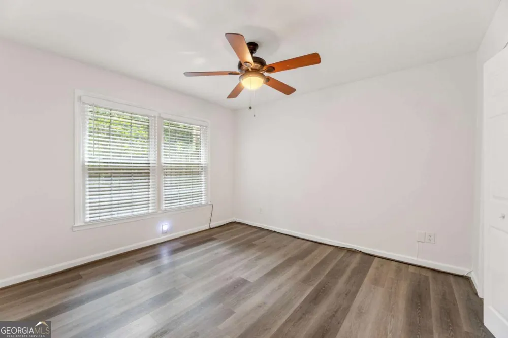 167 Maribeau SQ Atlanta, GA 30327