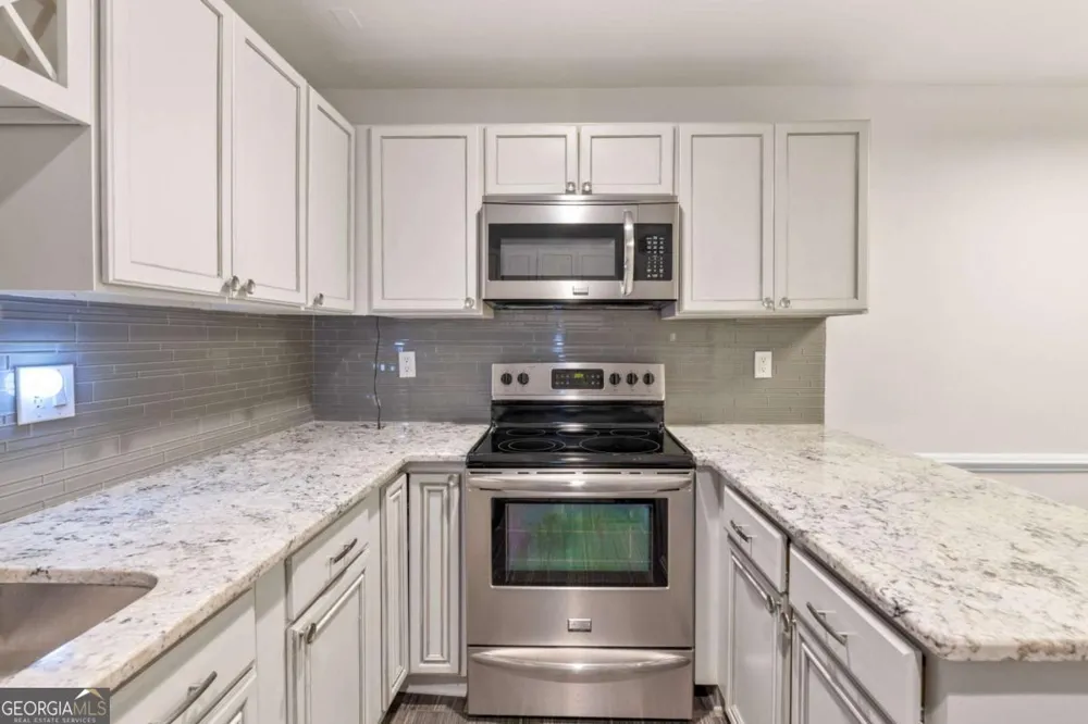 167 Maribeau SQ Atlanta, GA 30327