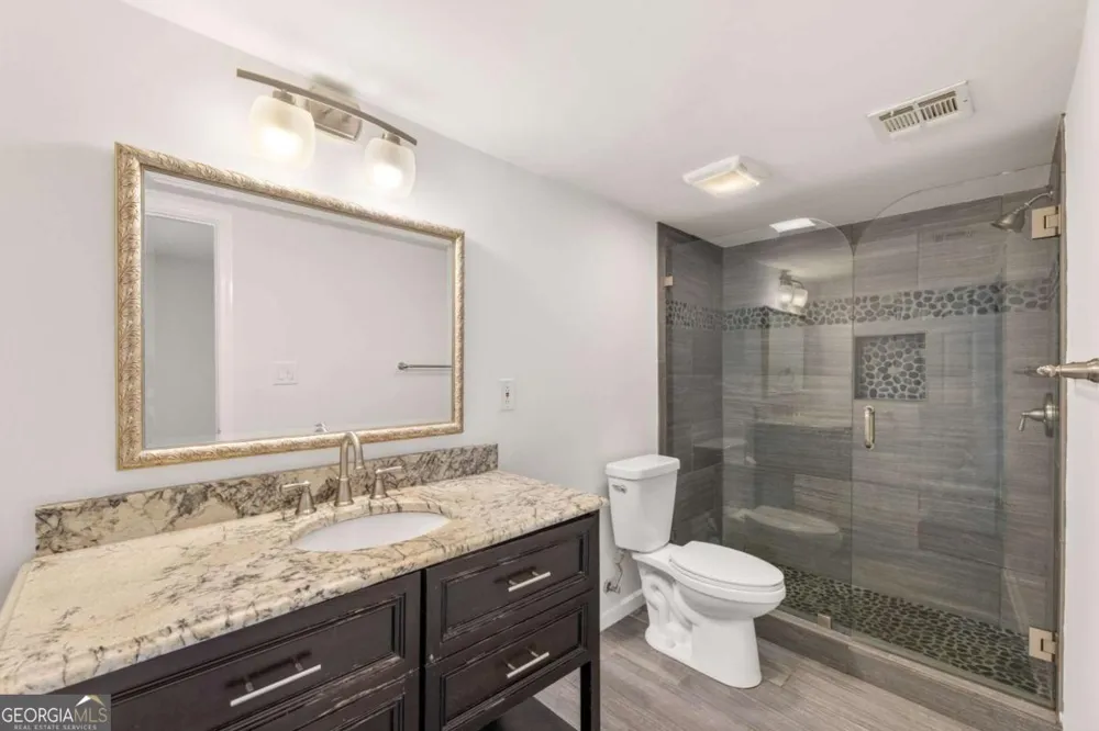 167 Maribeau SQ Atlanta, GA 30327