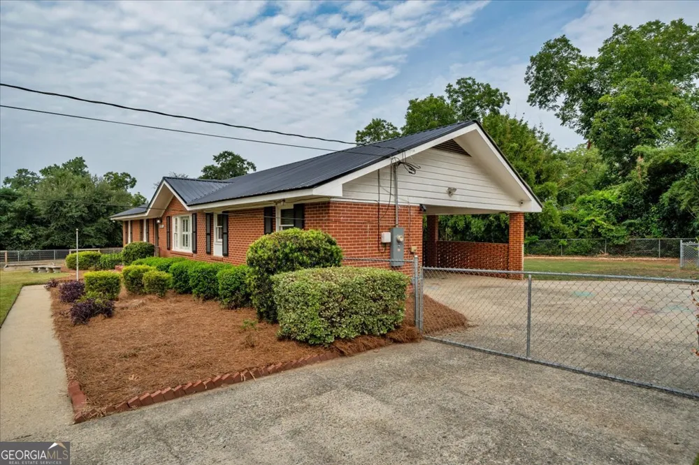2205 Stonewall ST Dublin, GA 31021