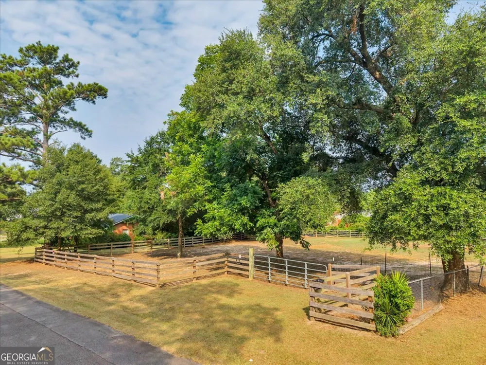 2205 Stonewall ST Dublin, GA 31021