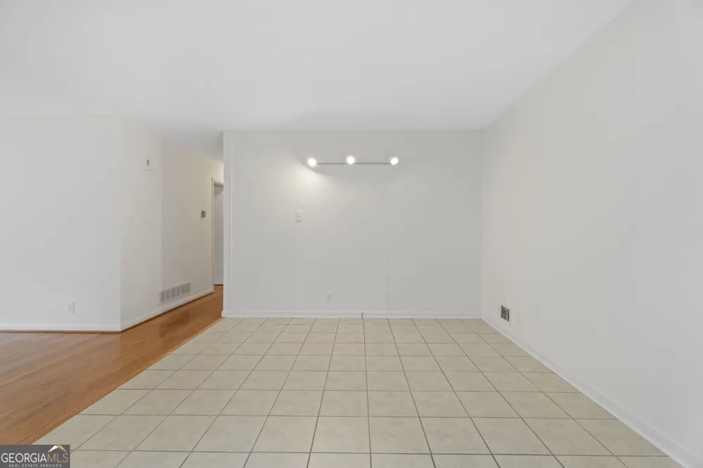 4306 Bouldercrest RD Ellenwood, GA 30294