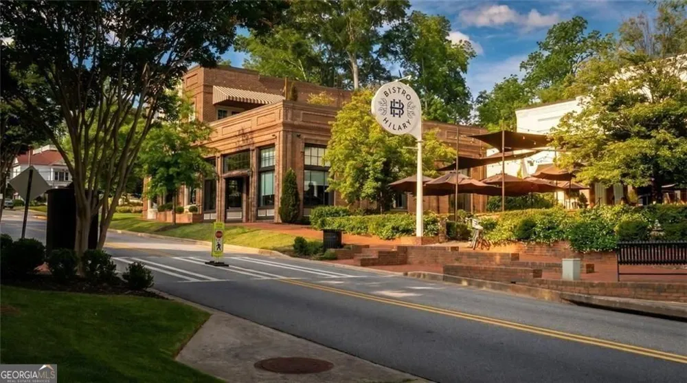 73 Bourbon ST Senoia, GA 30276