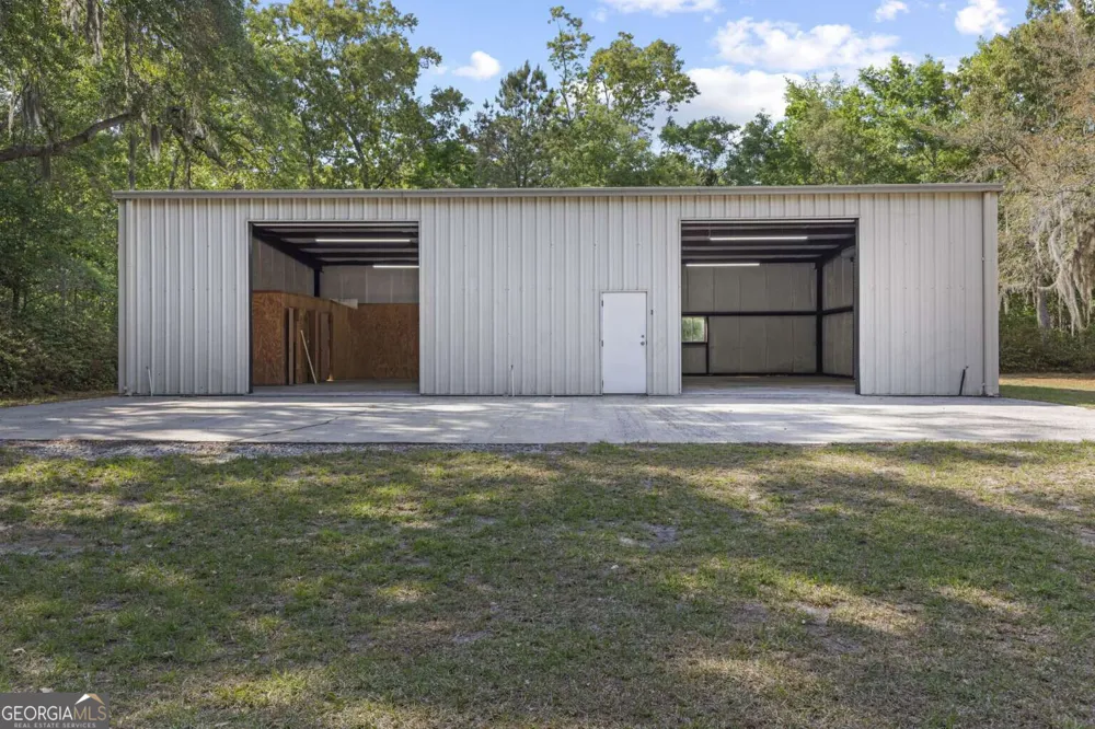 691 Kings RD Midway, GA 31320