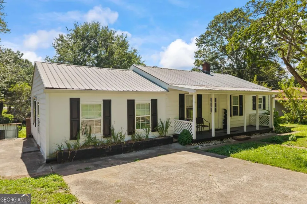 167 South ST Cornelia, GA 30531
