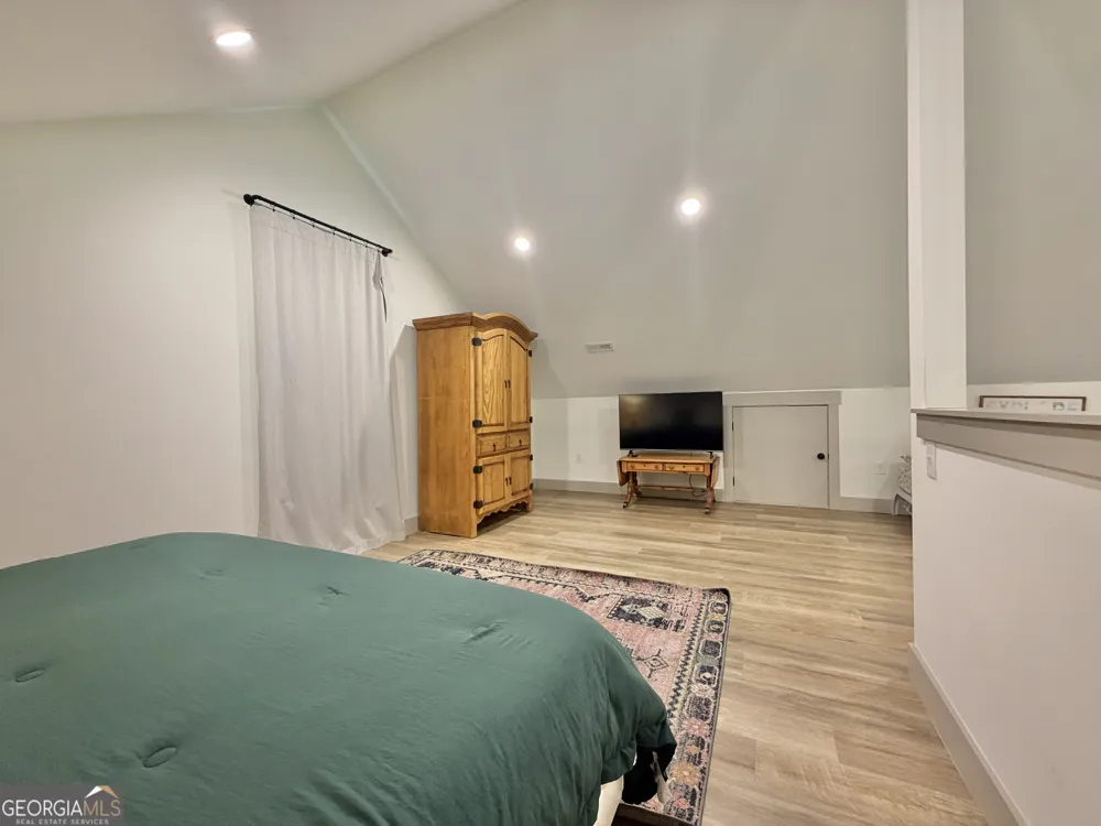 399 Jim McCrackin Clayton, GA 30525