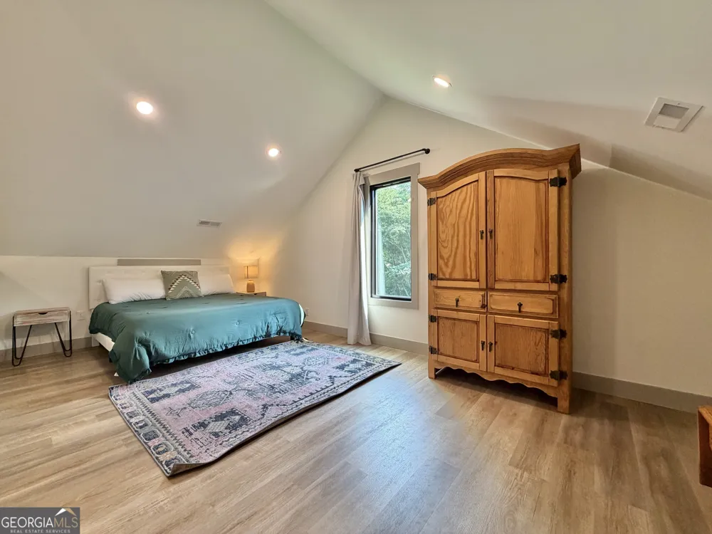 399 Jim McCrackin Clayton, GA 30525