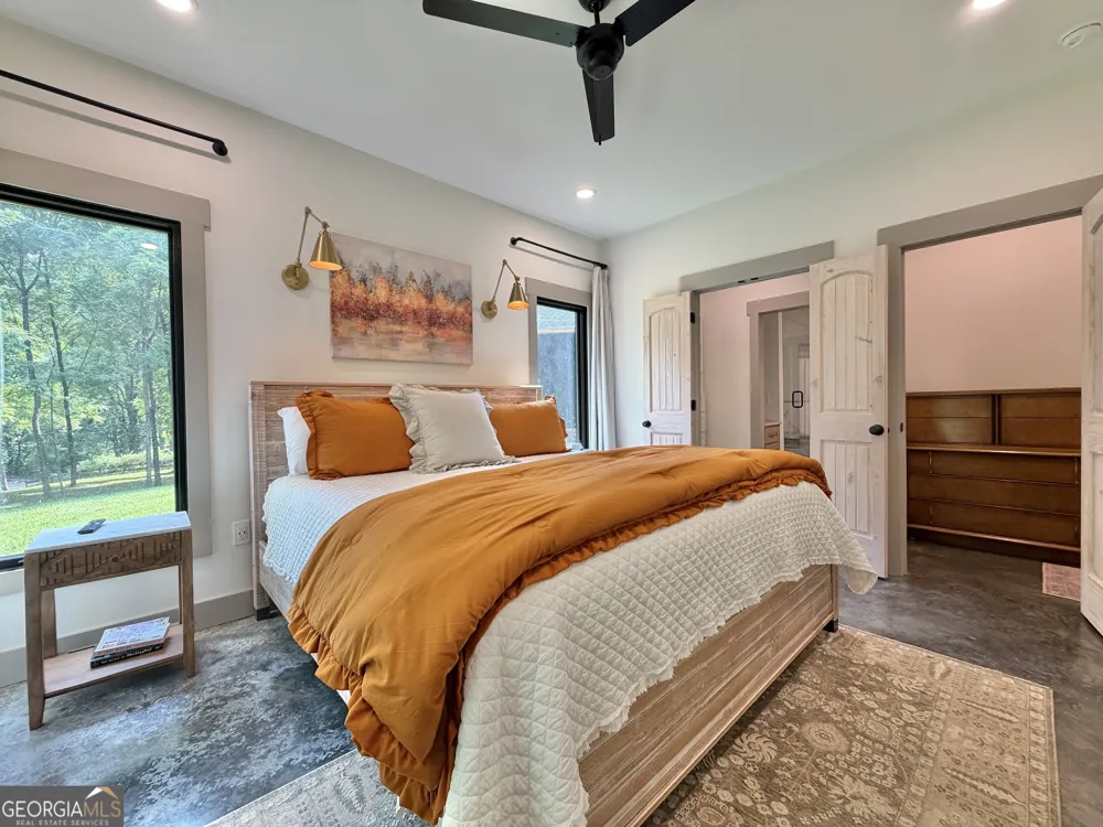399 Jim McCrackin Clayton, GA 30525