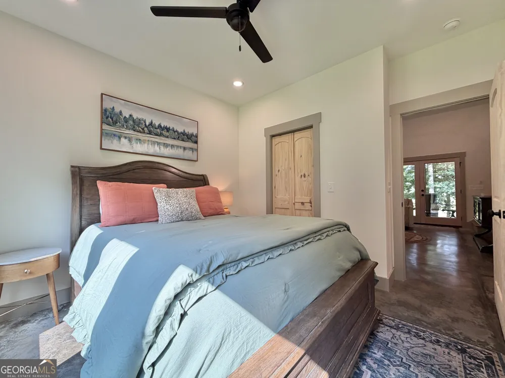 399 Jim McCrackin Clayton, GA 30525
